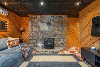 2338 El Miner Dr in Mars Hill, NC - Building Photo - Building Photo