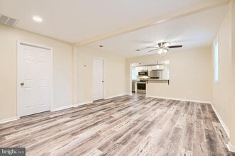 7607 Bayside Ave in Sparrows Point, MD - Building Photo - Building Photo