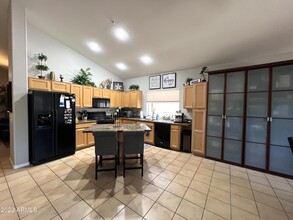 13867 E Paradise Ln in Scottsdale, AZ - Building Photo - Building Photo