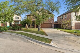1429 Freer Cove in Leander, TX - Foto de edificio - Building Photo