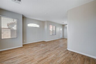 684 Sumatra Pl in Henderson, NV - Building Photo - Building Photo