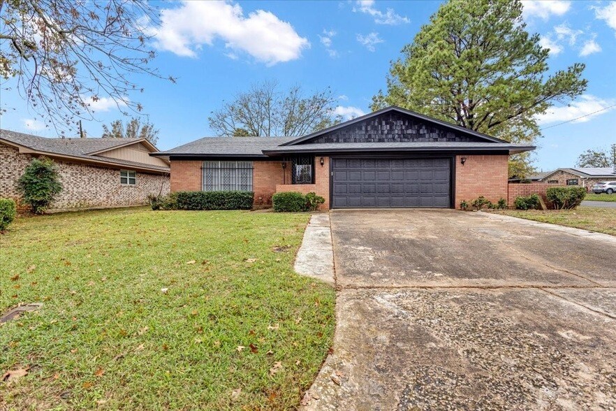 509 Dean Dr in Denison, TX - Building Photo