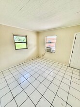 2371 Edwin St NE in Winter Haven, FL - Building Photo - Building Photo
