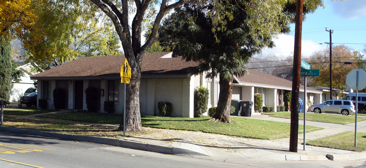 3881 N Sierra Way in San Bernardino, CA - Building Photo