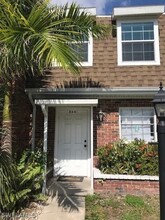 864 Courtington Ln in Ft. Myers, FL - Building Photo - Building Photo