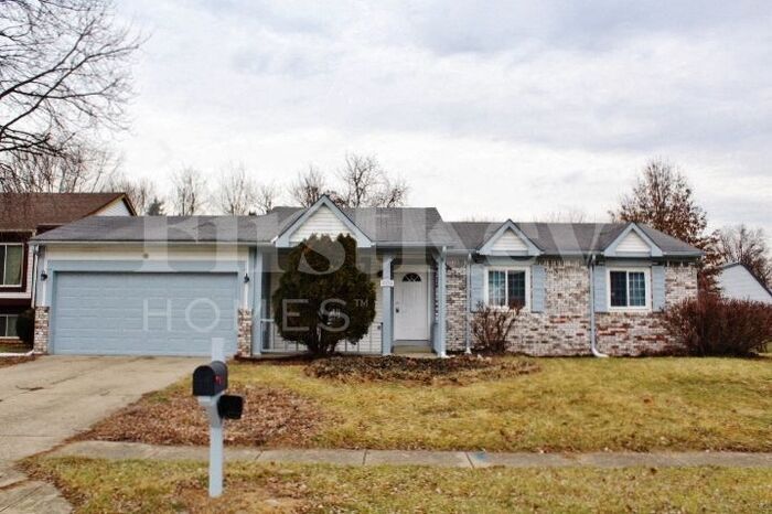 8320 Stacy Lynn Ct in Indianapolis, IN - Building Photo
