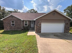 14197 Hopi Ln in Dixon, MO - Building Photo