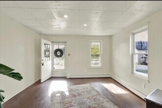 40 W Adamsdale Rd in Schuylkill Haven, PA - Foto de edificio - Building Photo