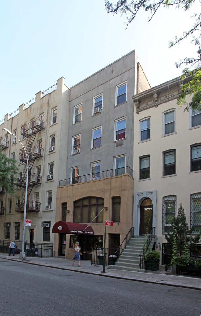 445 W 43rd St