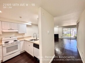 21909 58th Ave W in Mountlake Terrace, WA - Building Photo - Building Photo