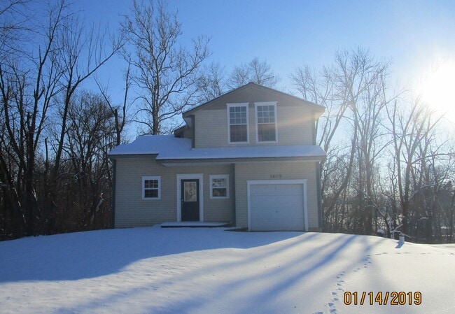 property at 1609 E Eaton-Wheeling Pike