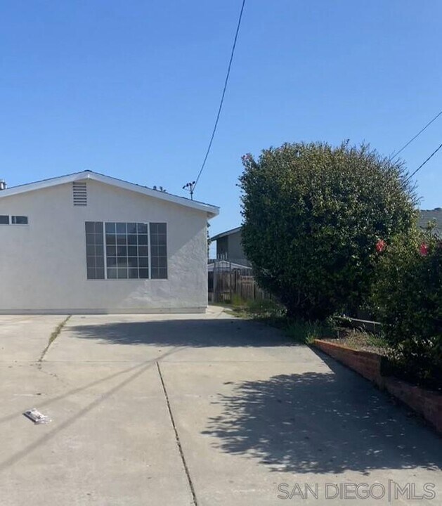 110 Prospect St in Chula Vista, CA - Building Photo