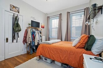 35 Queensberry St, Unit 2 in Boston, MA - Building Photo - Building Photo