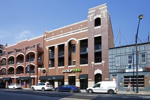 2847 N Halsted St in Chicago, IL - Building Photo