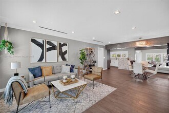 1009 Tangelo Isle in Fort Lauderdale, FL - Building Photo - Building Photo