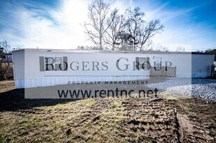 101 Hidden Lake Ln in Kittrell, NC - Building Photo