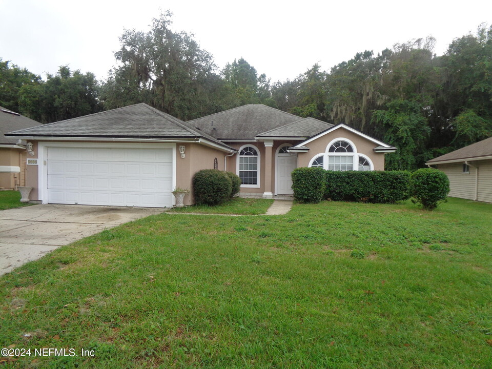 3088 Five Oaks Ln in Green Cove Springs, FL - Building Photo