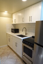 525 NE 86th St, Unit A in Seattle, WA - Building Photo - Building Photo