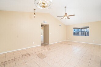 8156 N 32nd Ave in Phoenix, AZ - Building Photo - Building Photo