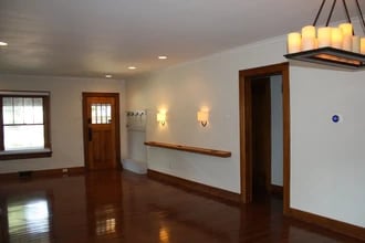 810 E 1st St in Bloomington, IN - Foto de edificio - Building Photo