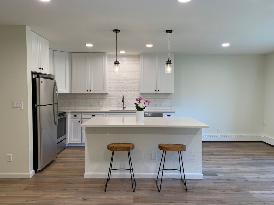 1527 Blake Ave #302 in Glenwood Springs, CO - Building Photo