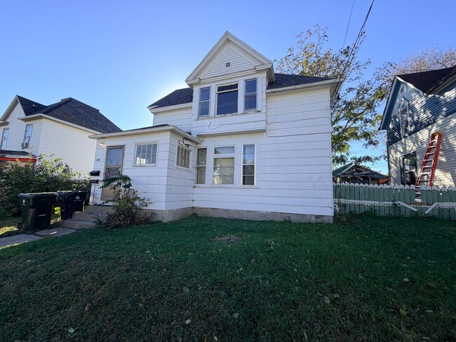 1414 W 14th St in Sioux City, IA - Building Photo - Building Photo