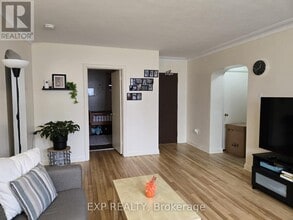 16 Bullman St in Ottawa, ON - Building Photo - Building Photo