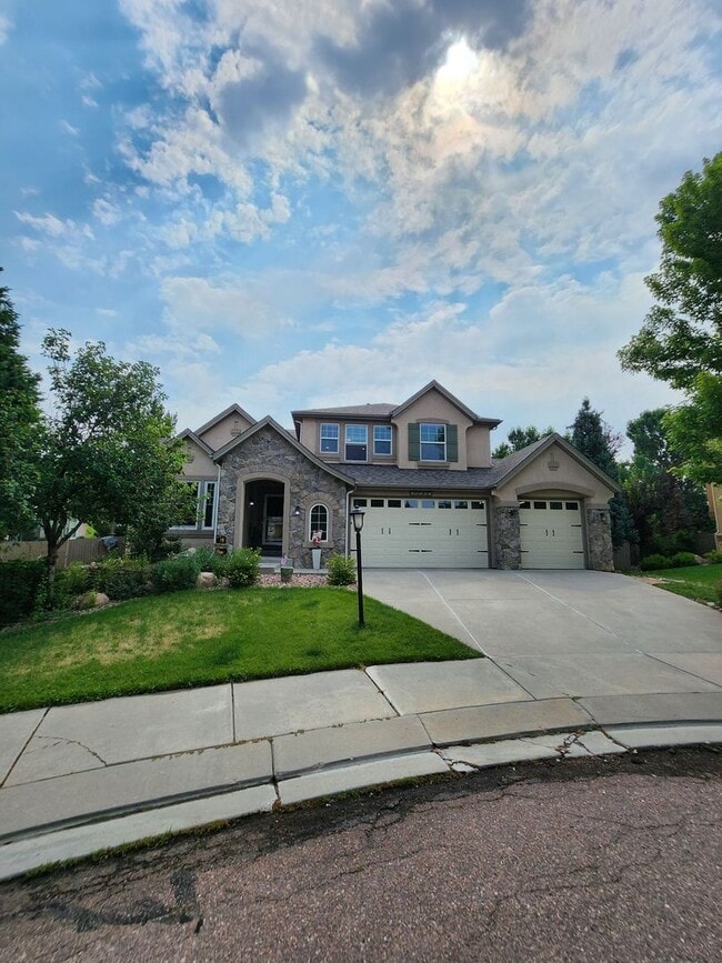 10035 Pine Glade Dr in Colorado Springs, CO - Building Photo - Building Photo