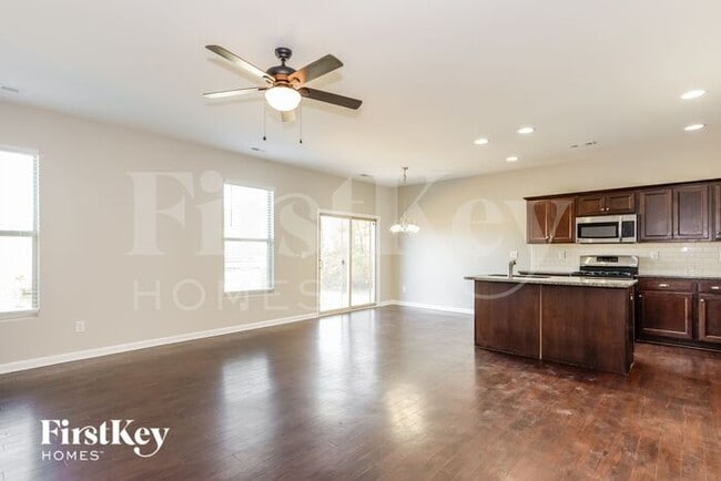 11021 Comiskey Ln in Charlotte, NC - Building Photo - Building Photo