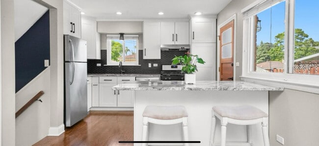56 W Granville Ave