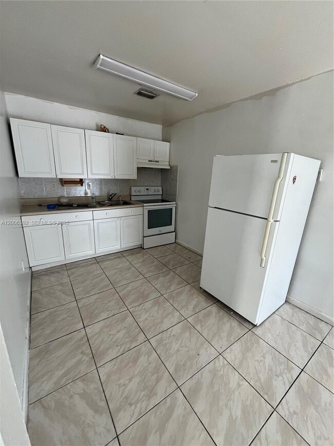 property at 334 E 21st St