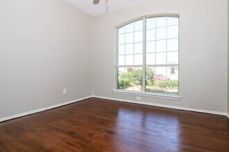 1108 McKavett Dr in Fort Worth, TX - Building Photo - Building Photo