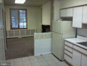 7517 Brookhaven Rd in Philadelphia, PA - Building Photo - Building Photo