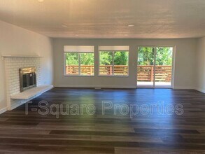 23901 46th Ave W in Mountlake Terrace, WA - Building Photo - Building Photo