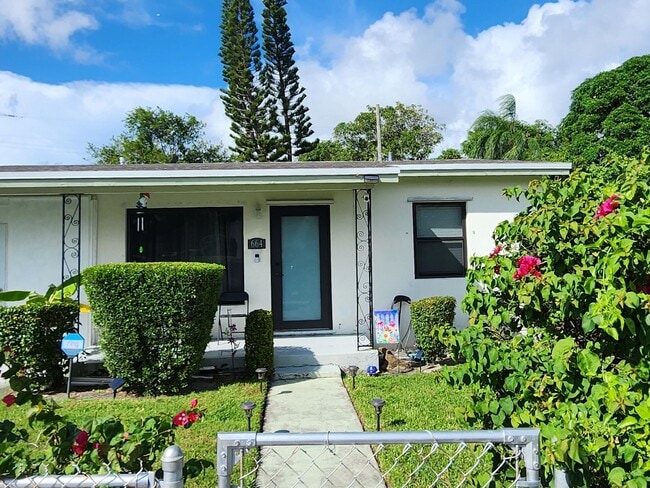 property at 664 W 2nd St