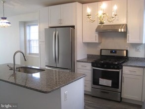 7300 Willow Glen Way in Elkridge, MD - Building Photo - Building Photo