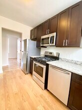 1628 W Lunt Ave, Unit 2A in Chicago, IL - Building Photo - Building Photo