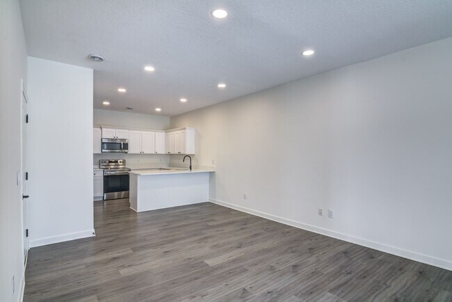 property at 768 Oak Moss Pl