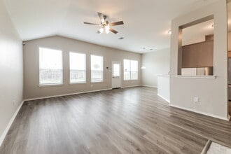 506 Oxford Loop in Princeton, TX - Foto de edificio - Building Photo