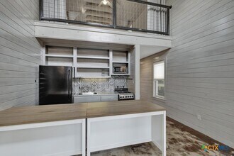 1091 Mulberry Ave in New Braunfels, TX - Building Photo - Building Photo