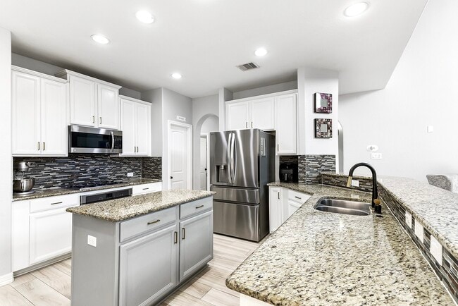 property at 29022 Pinnacle Ridge Dr