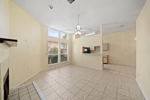 6319 Southwood Ct N in Houston, TX - Building Photo