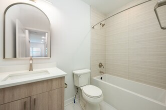 Foster Apartments in Albany, IN - Foto de edificio - Interior Photo
