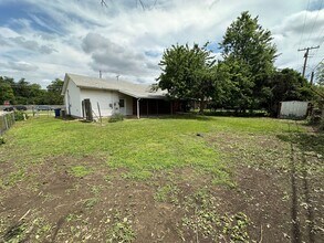 2428 S Sheridan Rd in Tulsa, OK - Building Photo - Building Photo