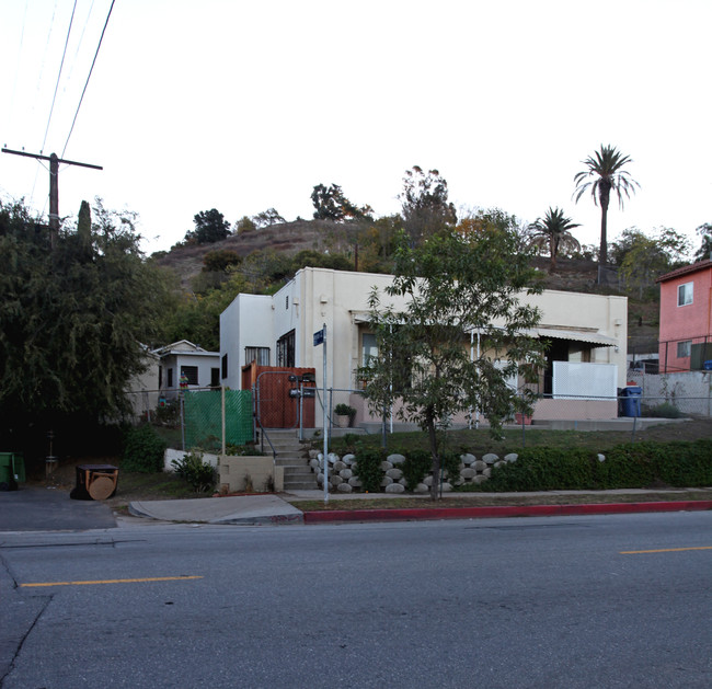 3210-3212 Griffin Ave in Los Angeles, CA - Building Photo - Building Photo