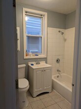 231 Bayview Ave in Jersey City, NJ - Building Photo - Building Photo