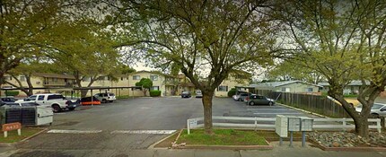 6431 Benning St, Unit 6432-6 in Orangevale, CA - Foto de edificio - Building Photo