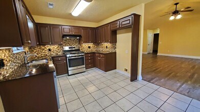 1403 SE 21st St in Bentonville, AR - Building Photo - Building Photo