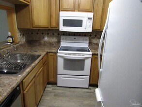 1305 Foxborough Dr in Pensacola, FL - Building Photo - Building Photo