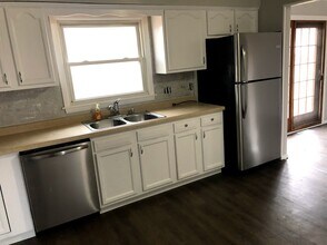 2013 Winchester Dr in Champaign, IL - Building Photo - Building Photo